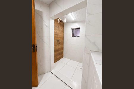 Banheiro de casa para alugar com 2 quartos, 126m² em Camboim, Sapucaia do Sul