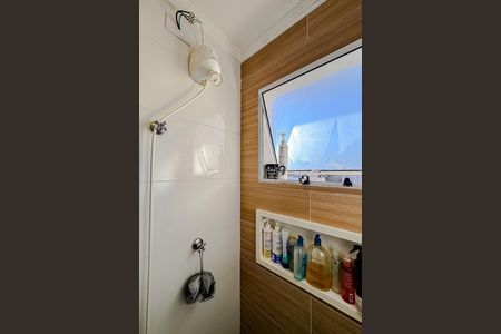 Apartamento para alugar com 46m², 2 quartos e sem vaga Apartamento para alugar com 46m², 2 quartos e sem vagaBanheiro