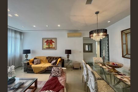 Apartamento à venda com 130m², 3 quartos e 1 vaga Apartamento à venda com 130m², 3 quartos e 1 vagaSala