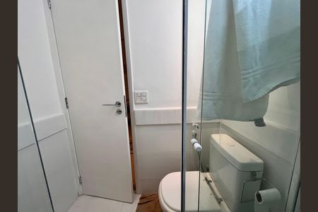 Apartamento à venda com 130m², 3 quartos e 1 vaga Apartamento à venda com 130m², 3 quartos e 1 vagaSuite 2