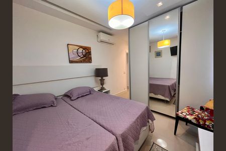 Apartamento à venda com 130m², 3 quartos e 1 vaga Apartamento à venda com 130m², 3 quartos e 1 vagaSuite 3