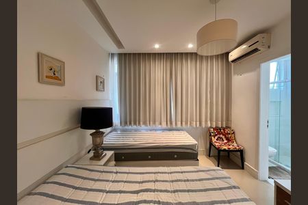 Apartamento à venda com 130m², 3 quartos e 1 vaga Apartamento à venda com 130m², 3 quartos e 1 vagaSuite 2