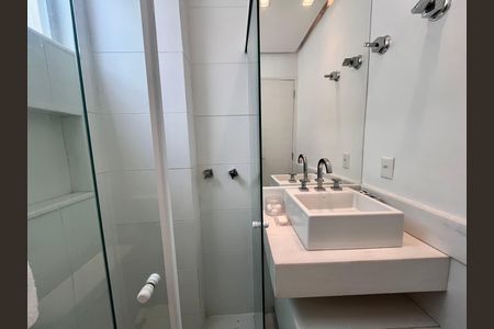 Apartamento à venda com 130m², 3 quartos e 1 vaga Apartamento à venda com 130m², 3 quartos e 1 vagaSuite 2