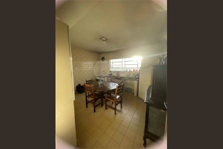 Casa à venda com 4 quartos, 215m² em Vila Guaca, São Paulo