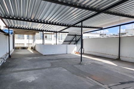 Casa de condomínio à venda com 120m², 3 quartos e 1 vaga Casa de condomínio à venda com 120m², 3 quartos e 1 vagaTerraço