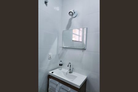 Casa de condomínio à venda com 120m², 3 quartos e 1 vaga Casa de condomínio à venda com 120m², 3 quartos e 1 vagaBanheiro da Suíte