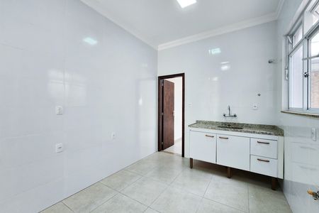 Casa de condomínio à venda com 120m², 3 quartos e 1 vaga Casa de condomínio à venda com 120m², 3 quartos e 1 vagaCozinha