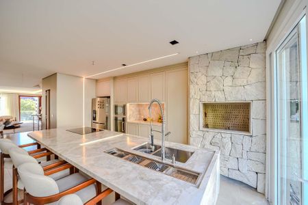 Cozinha de casa à venda com 3 quartos, 281m² em Chácara das Pedras, Porto Alegre