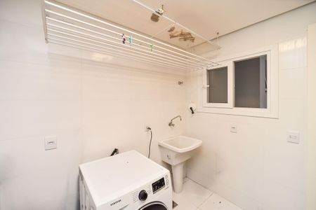 Área de Serviço de casa à venda com 3 quartos, 281m² em Chácara das Pedras, Porto Alegre
