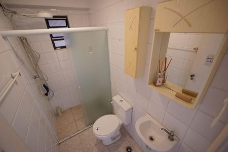 Casa para alugar com 400m², 5 quartos e 8 vagasBanheiro de serviço
