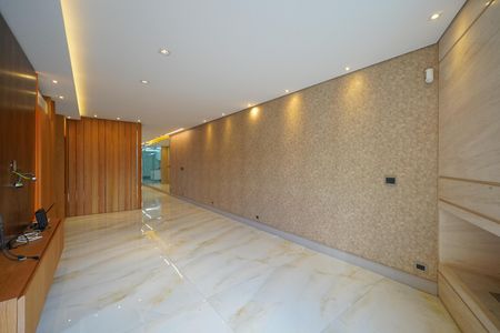 Casa para alugar com 400m², 5 quartos e 8 vagasSala