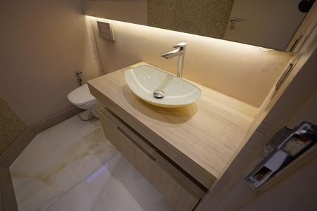 Casa para alugar com 400m², 5 quartos e 8 vagasLavabo