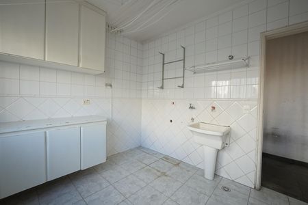 Casa para alugar com 400m², 5 quartos e 8 vagasÁrea de Serviço