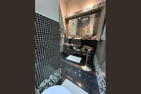 Casa à venda com 4 quartos, 240m² em Jardim São Paulo, São Paulo