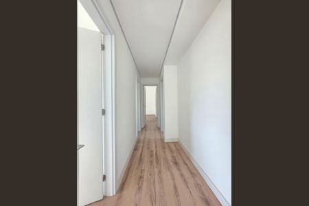 Apartamento à venda com 140m², 4 quartos e 3 vagasCorredor 