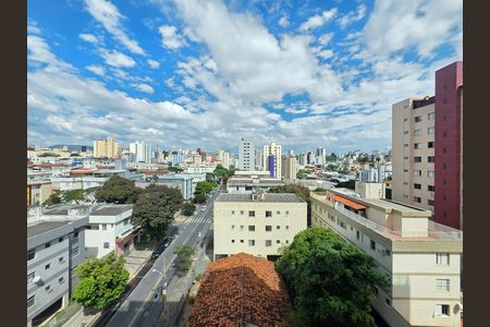Apartamento à venda com 140m², 4 quartos e 3 vagasVista da Suíte 2