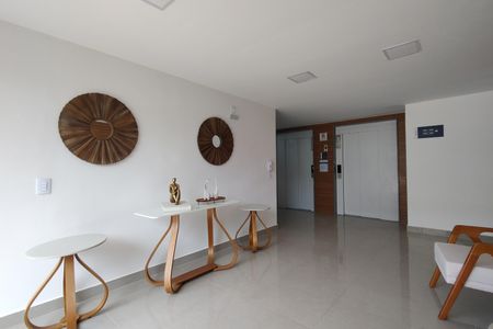 Apartamento à venda com 62m², 2 quartos e 1 vagaHall de entrada
