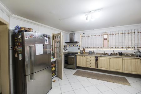 Casa de condomínio à venda com 382m², 4 quartos e 4 vagasCozinha