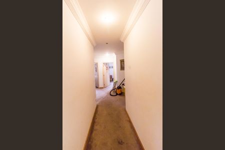 Casa de condomínio à venda com 382m², 4 quartos e 4 vagasCorredor