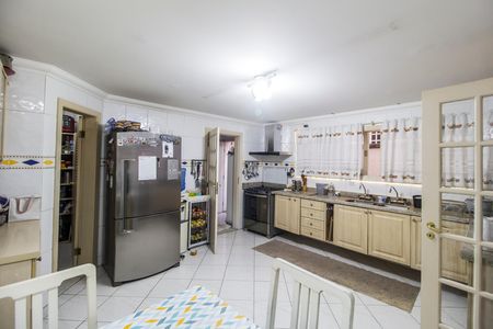 Casa de condomínio à venda com 382m², 4 quartos e 4 vagasCozinha