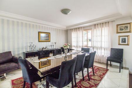 Sala  de casa de condomínio à venda com 4 quartos, 382m² em Alphaville, Santana de Parnaíba