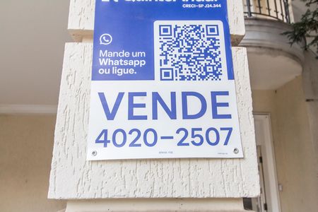 Casa de condomínio à venda com 382m², 4 quartos e 4 vagasVista da Rua