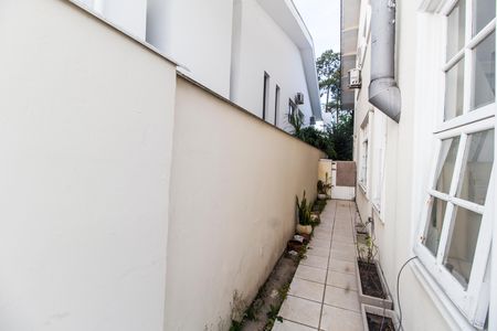 Casa de condomínio à venda com 382m², 4 quartos e 4 vagasCorredor