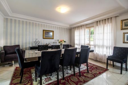 Casa de condomínio à venda com 382m², 4 quartos e 4 vagasSala 