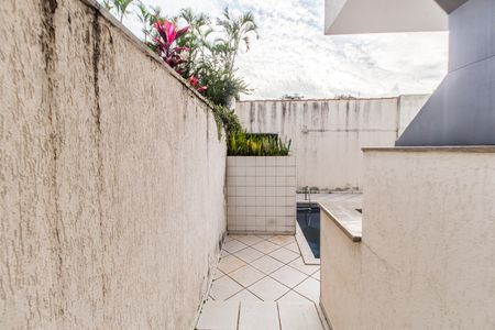 Casa de condomínio à venda com 382m², 4 quartos e 4 vagasCorredor