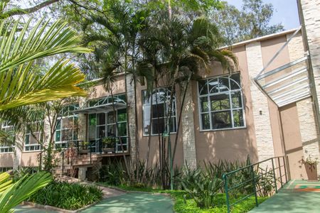 Casa de condomínio à venda com 382m², 4 quartos e 4 vagasAcademia