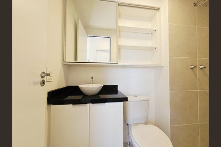 Apartamento à venda com 37m², 2 quartos e sem vaga Apartamento à venda com 37m², 2 quartos e sem vagaBanheiro