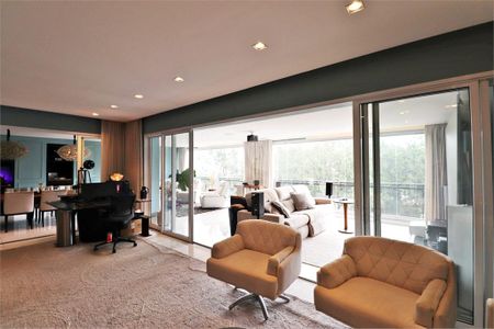 Apartamento à venda com 3 quartos, 230m² em Santana, São Paulo