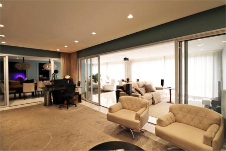 Apartamento à venda com 3 quartos, 230m² em Santana, São Paulo