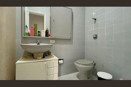 Apartamento à venda com 168m², 2 quartos e 1 vaga Apartamento à venda com 168m², 2 quartos e 1 vagaBanheiro