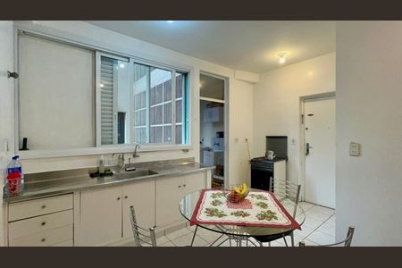 Apartamento à venda com 168m², 2 quartos e 1 vaga Apartamento à venda com 168m², 2 quartos e 1 vagaCozinha