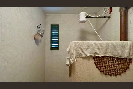 Apartamento à venda com 168m², 2 quartos e 1 vaga Apartamento à venda com 168m², 2 quartos e 1 vagaBanheiro de serviço
