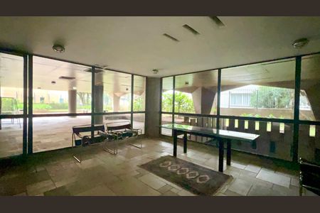 Apartamento à venda com 168m², 2 quartos e 1 vaga Apartamento à venda com 168m², 2 quartos e 1 vagaHall de entrada