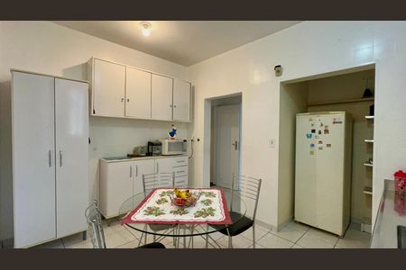 Apartamento à venda com 168m², 2 quartos e 1 vaga Apartamento à venda com 168m², 2 quartos e 1 vagaCozinha