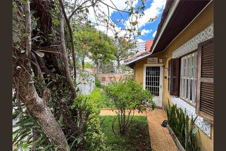 Casa à venda com 3 quartos, 160m² em Conjunto Residencial Santa Terezinha, São Paulo