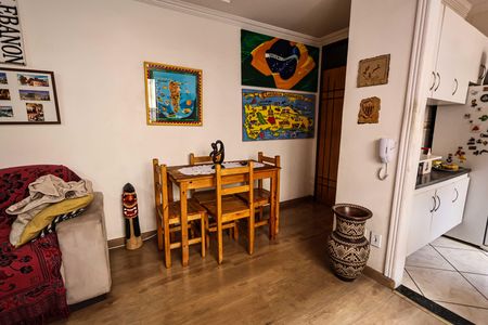 Sala de apartamento à venda com 2 quartos, 60m² em Carlos Prates, Belo Horizonte