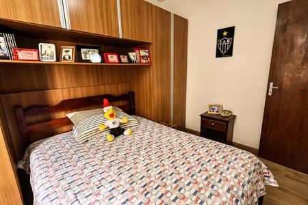 Quarto 1 de apartamento à venda com 2 quartos, 60m² em Carlos Prates, Belo Horizonte