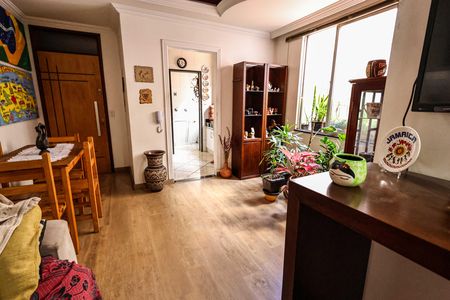 sala de apartamento à venda com 2 quartos, 60m² em Carlos Prates, Belo Horizonte