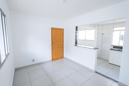 Sala de apartamento para alugar com 3 quartos, 85m² em Jaqueline, Belo Horizonte