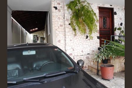 Casa à venda com 3 quartos, 120m² em Vila Nivi, São Paulo