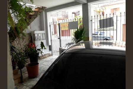 Casa à venda com 3 quartos, 120m² em Vila Nivi, São Paulo