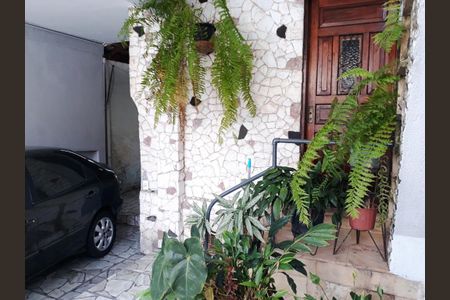 Casa à venda com 3 quartos, 120m² em Vila Nivi, São Paulo