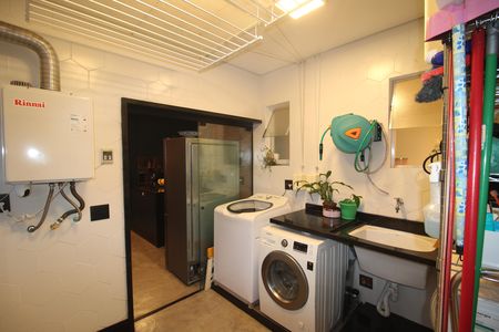 Apartamento à venda com 142m², 3 quartos e 2 vagasÁrea de Serviço