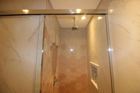 Apartamento à venda com 142m², 3 quartos e 2 vagasQuarto 2 - Banheiro