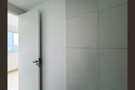 Banheiro de kitnet/studio para alugar com 1 quarto, 17m² em Vila Arcadia, São Paulo