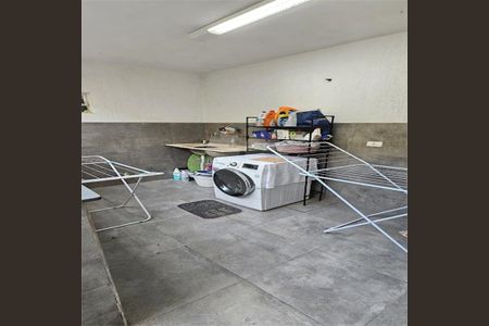 Casa à venda com 3 quartos, 142m² em Bortolândia, São Paulo